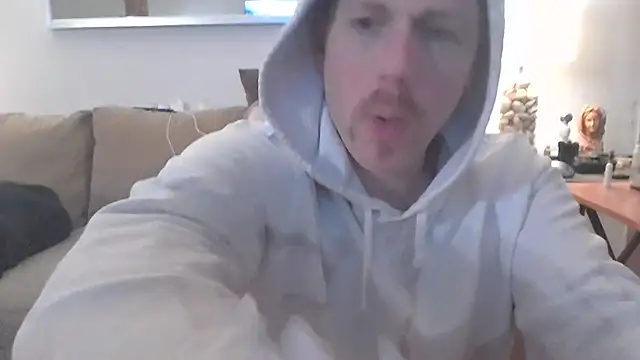 The_Man_Who_Was_Invisible's Live XXX Chat