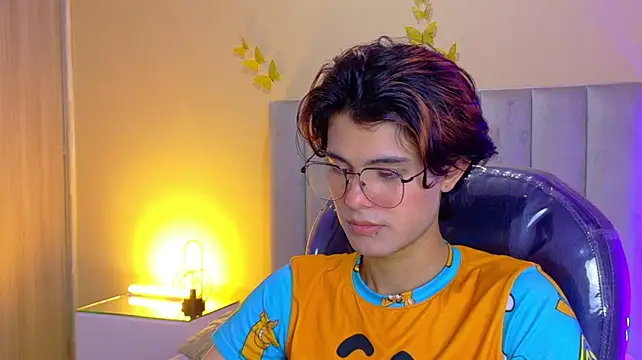 XXX chat uživo modela Derek_Sinn