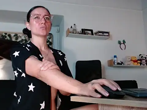 shamanhta Adlı Modelin Canlı XXX Sohbeti