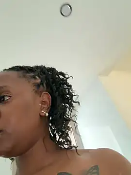 Chat XXX en directo de Rose_berry