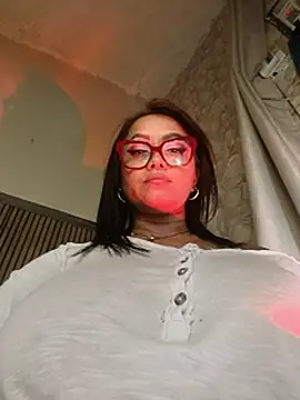 Yameil Live XXX-chat