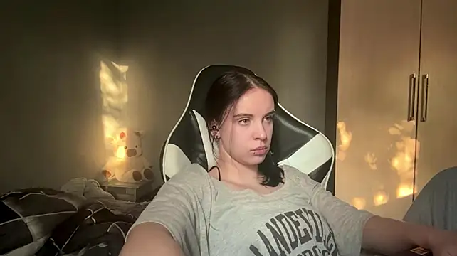 Hisaky Live XXX-chat