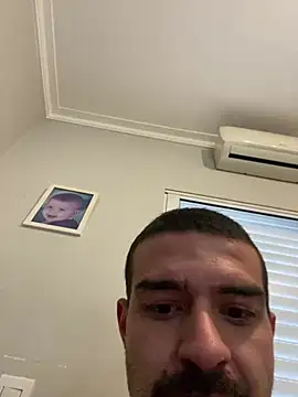 Ivis1999 Adlı Modelin Canlı XXX Sohbeti