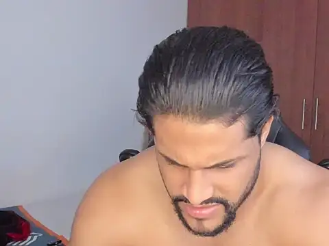 Pier_Simons live XXX chat