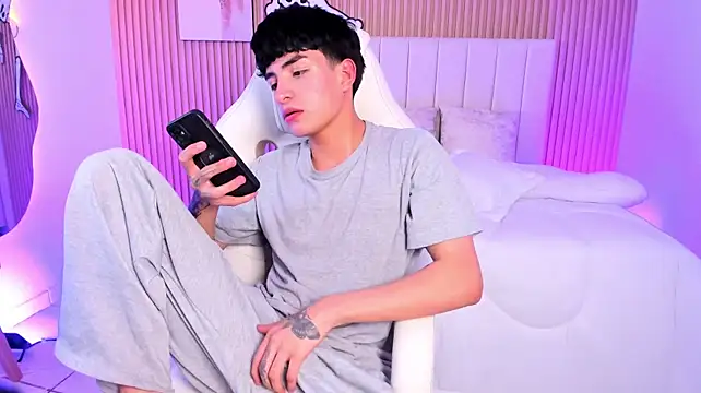 XXX chat uživo modela Filiph_Sterliing