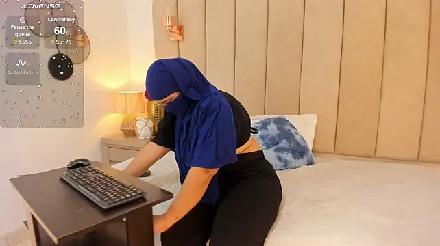 Chat +18 de MalikaStar_ ao vivo