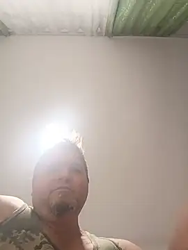 mariusSingur's Live XXX Chat