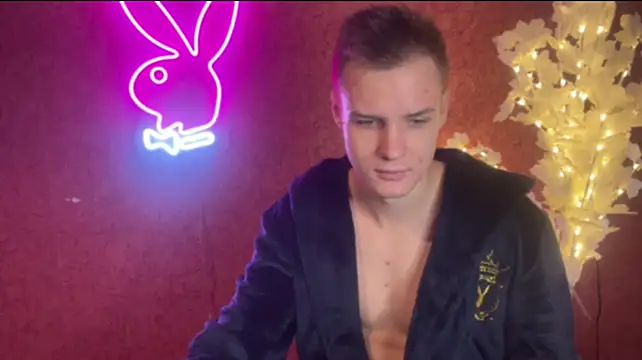 XXX chat uživo modela BigBabyMax