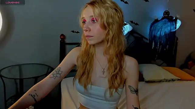 Lil1y_Moore – Naživo XXX chat