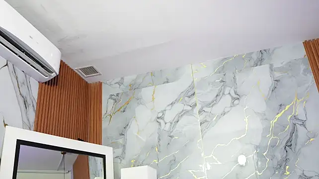 Unfulfilledgirl's Live XXX Chat