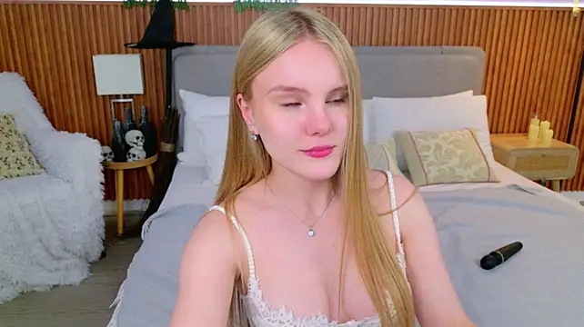 دردشة Lili_Lohan الجنسية المباشرة