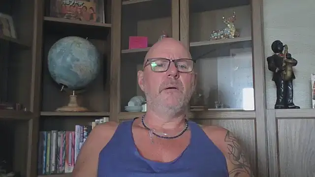 JohnDutchDaddy লাইভ XXX চ্যাট