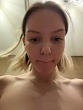 צ'אט XXX בשידור חי של AshleyMur