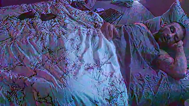 CloudyCock9のライブXXXチャット
