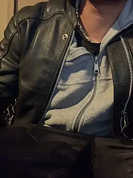 anthonyroth's Live XXX Chat