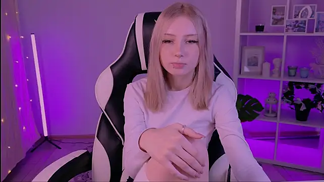 SashaQuin's Live XXX Chat