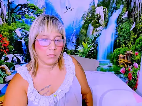Chatroom XXX en direct de indianroxy