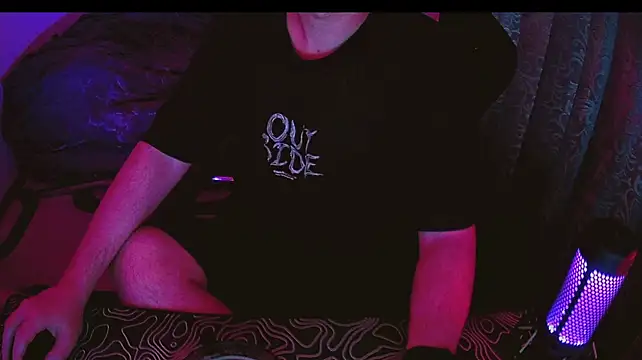 fame_bc élő XXX-chatje