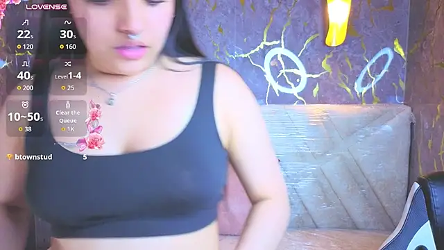 צ'אט XXX בשידור חי של lia_harper_t