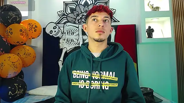 Онлайн чат XXX Axel_Bell