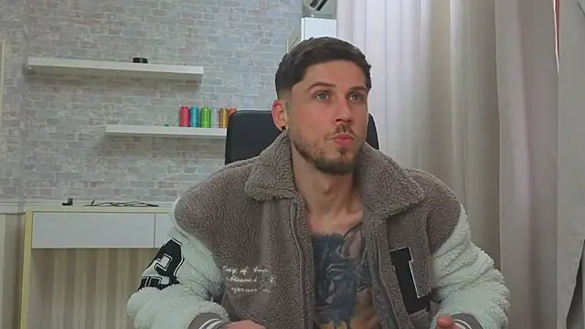 JonahShaw Live XXX Chat