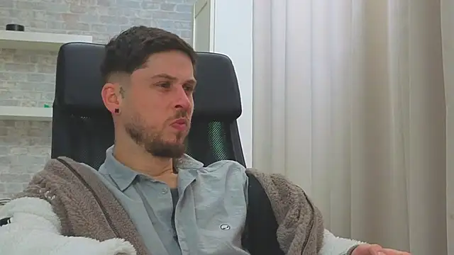 JonahShaw live XXX chat