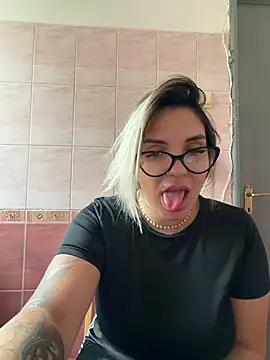 Princess-Jasmine07's Live XXX Chat