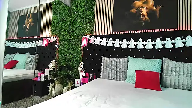 Chat +18 de InannaStar ao vivo