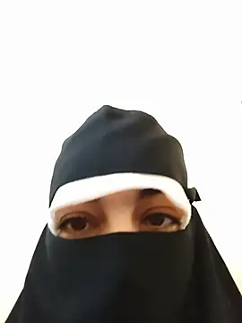 sexy__mona Adlı Modelin Canlı XXX Sohbeti