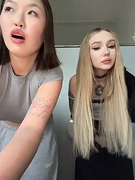 CreamPuff- Live XXX-Chat