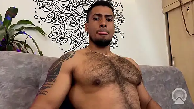aaroncolombia's Live XXX Chat