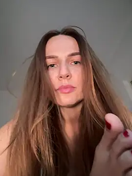 BritneyHall Adlı Modelin Canlı XXX Sohbeti
