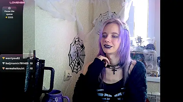 XXX chat uživo modela AdamTarlet
