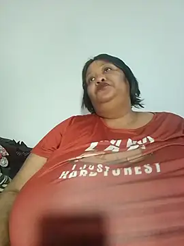 צ'אט XXX בשידור חי של nancy111