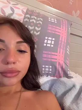 SilkyMira Show Webcam