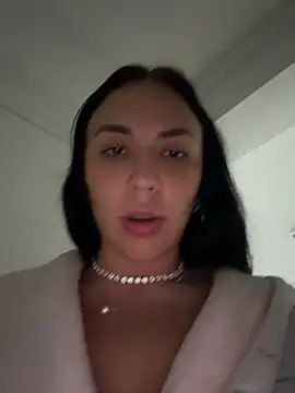Bunny_Lush Adlı Modelin Canlı XXX Sohbeti