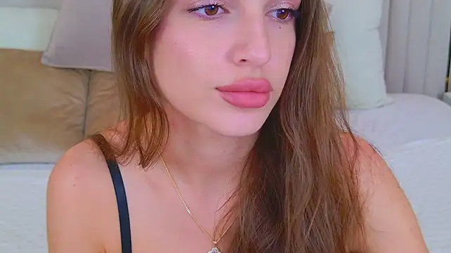 BellaHalles live XXX chat
