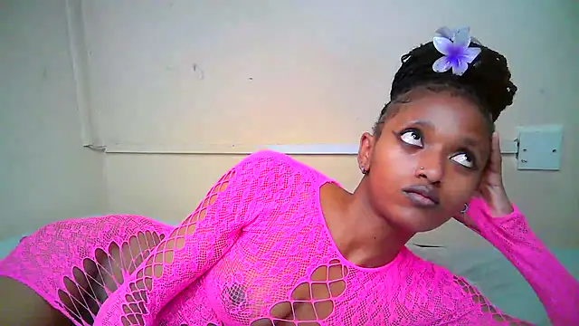 צ'אט XXX בשידור חי של Qute_nimple