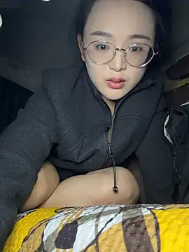 Taurus-starn Live XXX chat