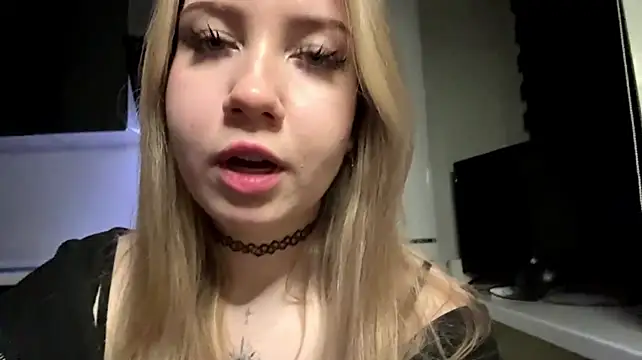 NathalieMcritchie's Live XXX Chat