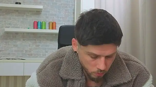 JonahShawのライブXXXチャット