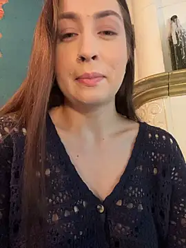 Holly_Play Chat XXX live