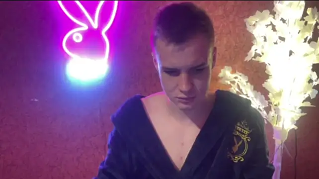 BigBabyMax Show in webcam