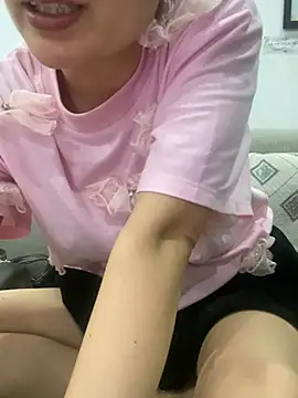 Ivy_Trix2's Live XXX Chat