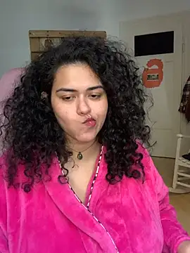 แชท XXX สดของ Curvydesifromgermany