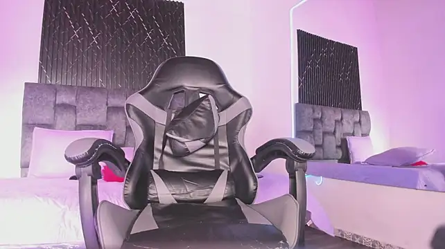 Liamsubtle01's Live XXX Chat