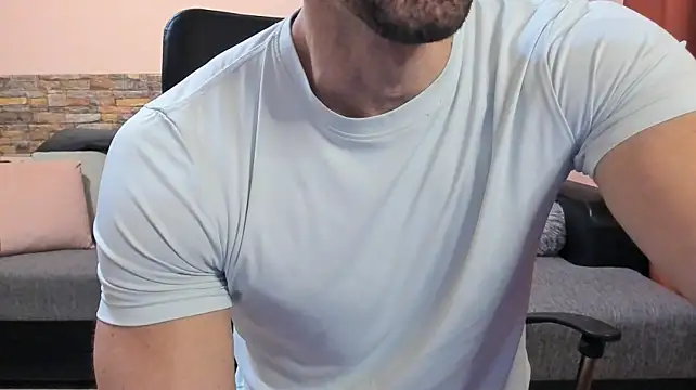 Chat XXX Live HotHunkTrainer