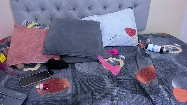 Naomi_Monroe_'s Live XXX Chat