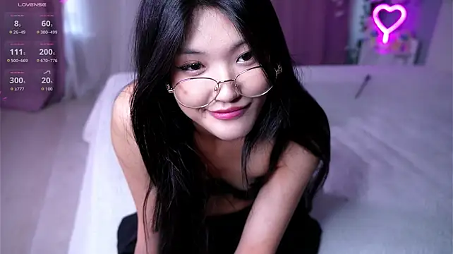 FancyEsten XXX чат на живо
