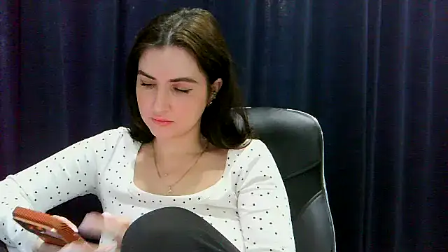 Selvynan Live XXX chat